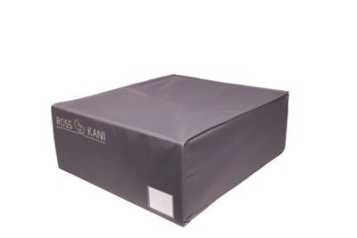 Graue Schabrackenbox von ROSS KANI – zeigt die stabile, geschlossene Form mit Logoaufdruck und Beschriftungsfeld auf der Vorderseite.