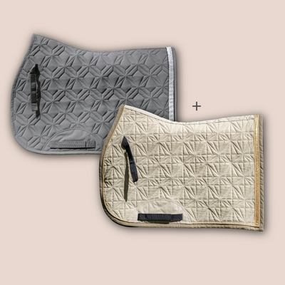 Graue Springschabracke und beiges Spring-Cover von ROSS KANI vor roséfarbenem Hintergrund mit Diamant- und Rautensteppung.